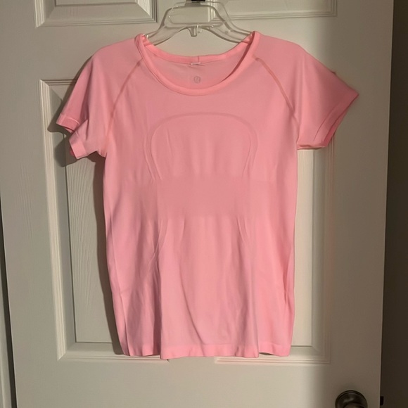 PINK LULULEMON SWIFTLY TECH SIZE 8 - Picture 1 of 4